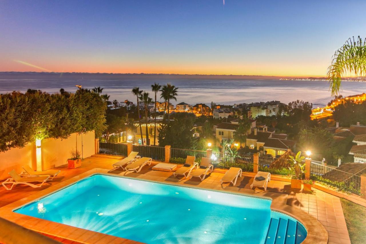 Beachside Villa With Panoramic Sea Views Benalmadena Exterior photo
